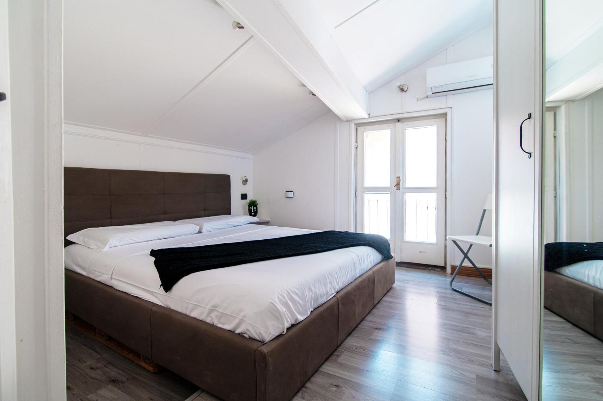 Joivy Al Duomo Guest House 科莫 外观 照片
