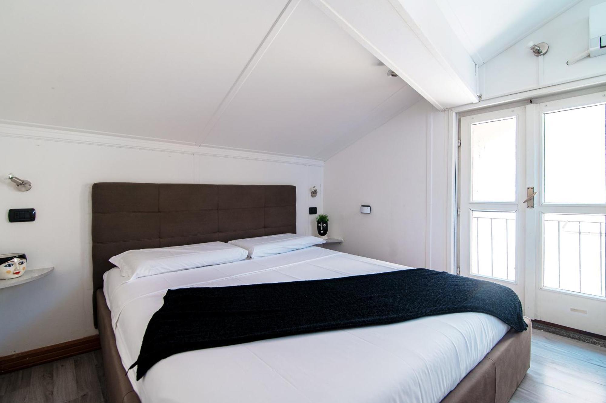 Joivy Al Duomo Guest House 科莫 外观 照片